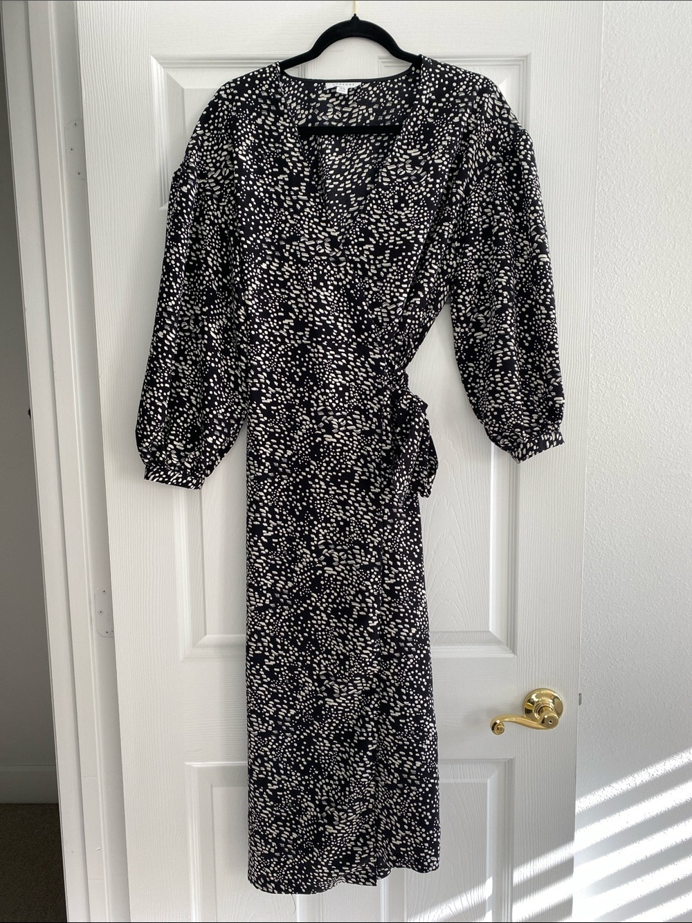 Topshop Black & White Printed Wrap Midi Dress Size 6